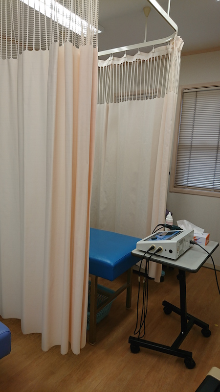 プライバシーに配慮した間仕切りがございます。